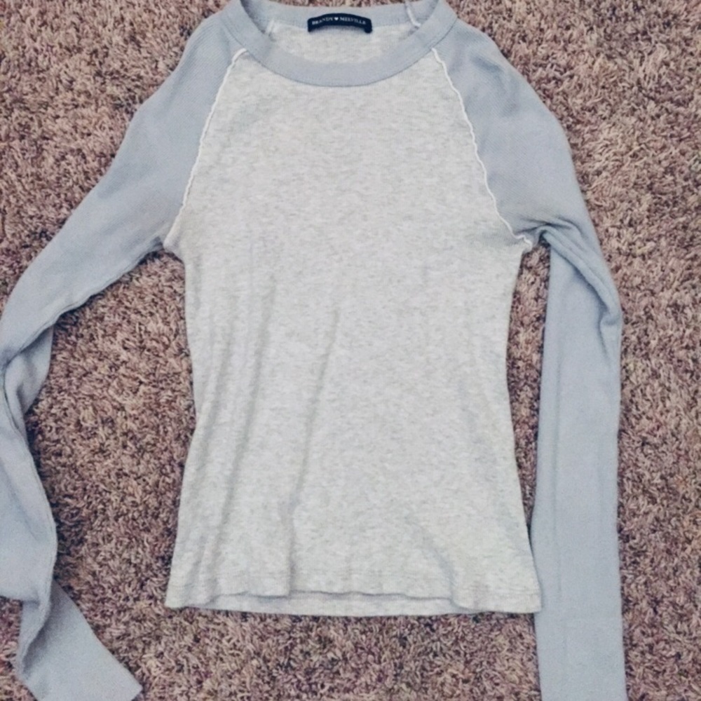 Brandy Melville long sleeved top